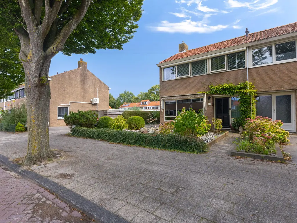 Beukenlaan 21, Middenmeer