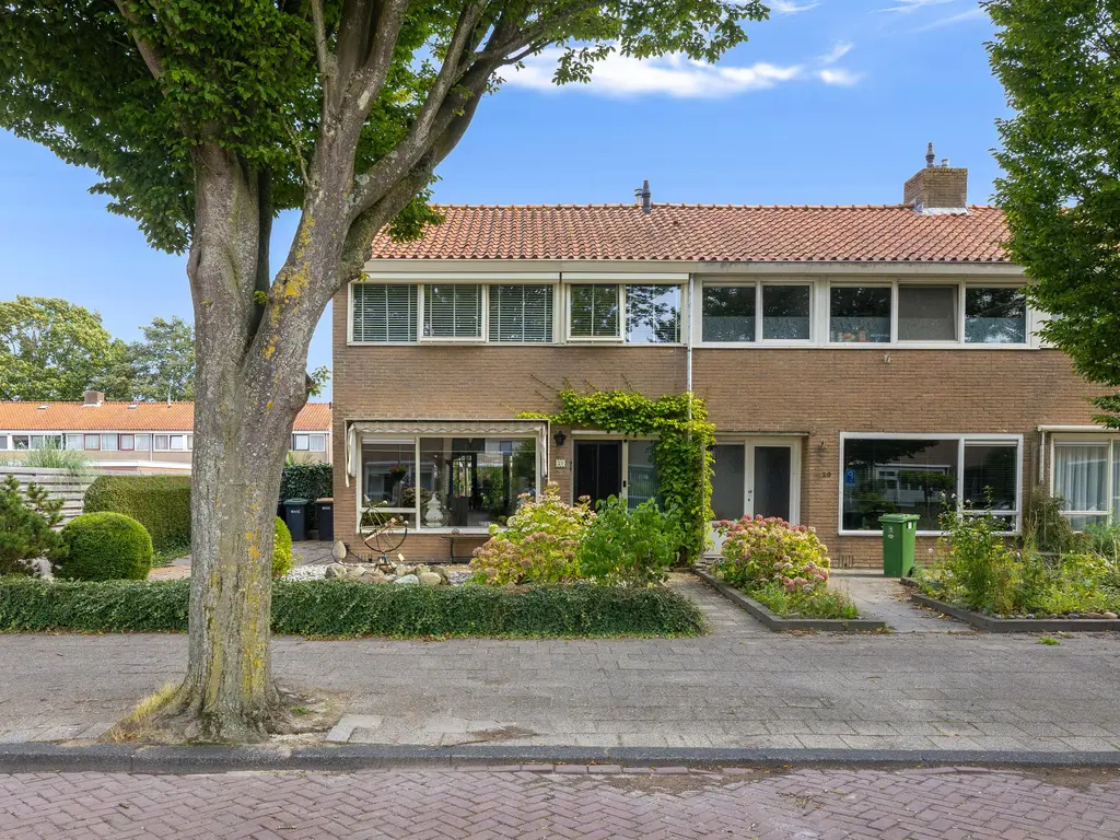 Beukenlaan 21, Middenmeer