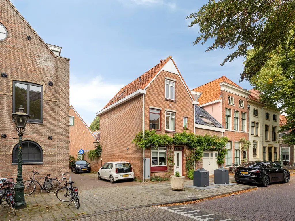 Uiterstegracht 64, Leiden