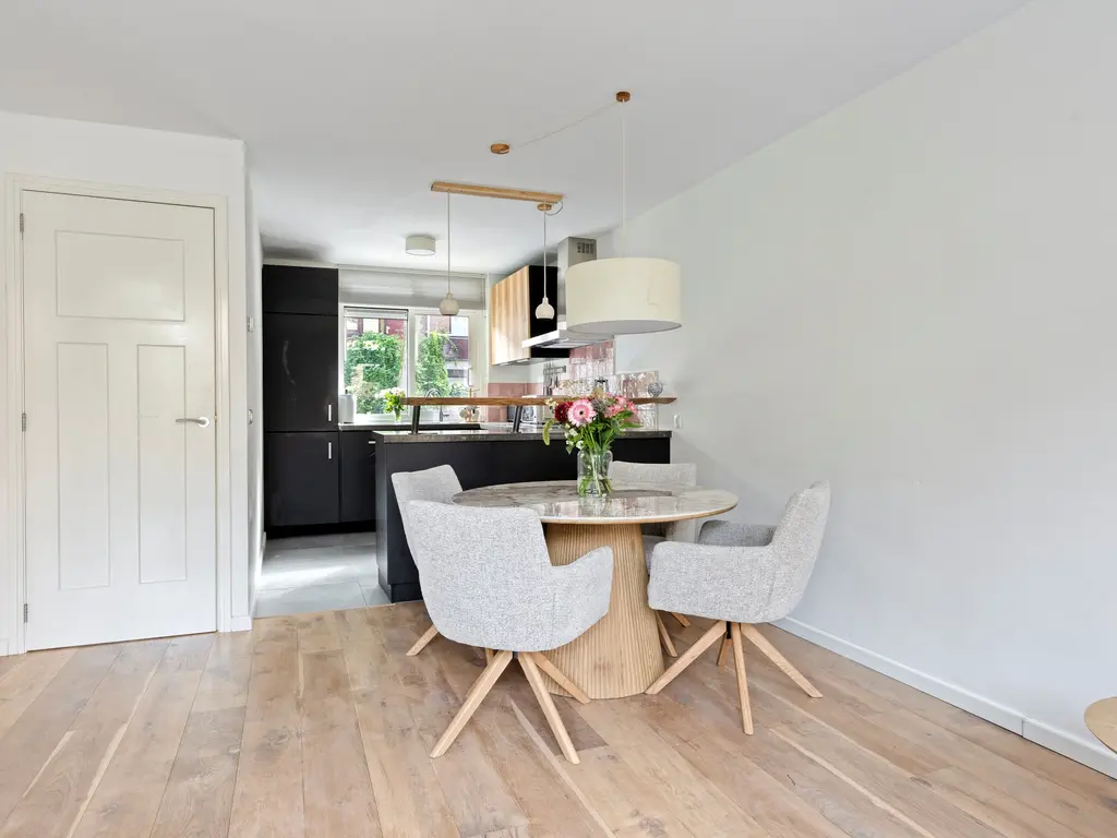 Uiterstegracht 64, Leiden