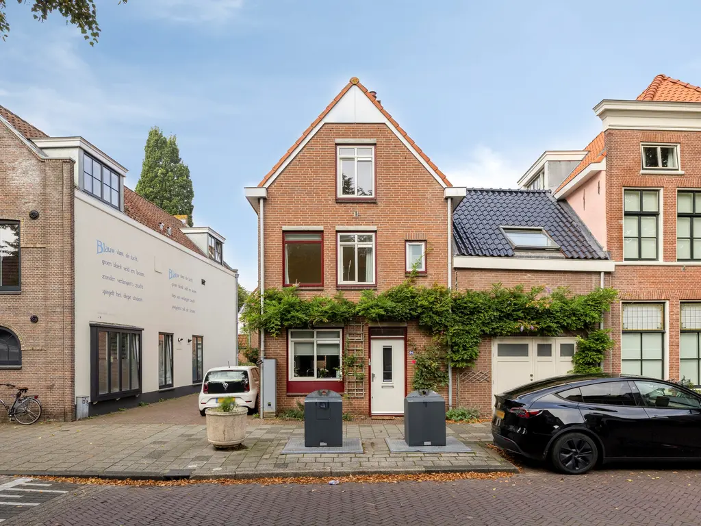 Uiterstegracht 64, Leiden
