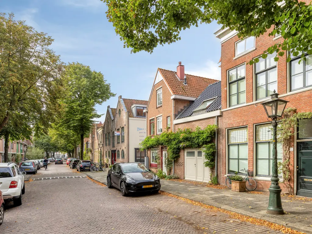 Uiterstegracht 64, Leiden