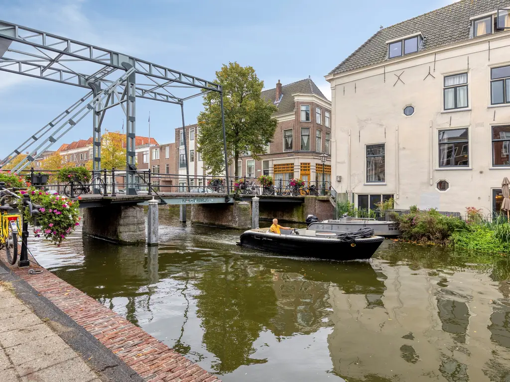 Uiterstegracht 64, Leiden