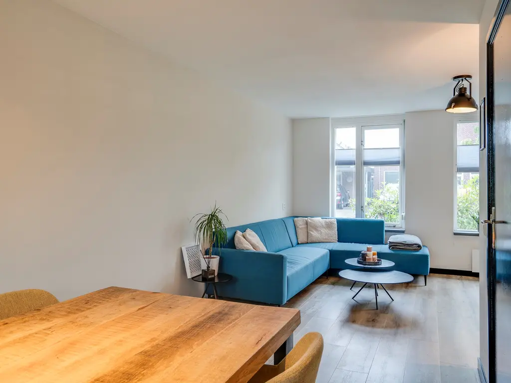 Glazuurstraat 5, Reuver
