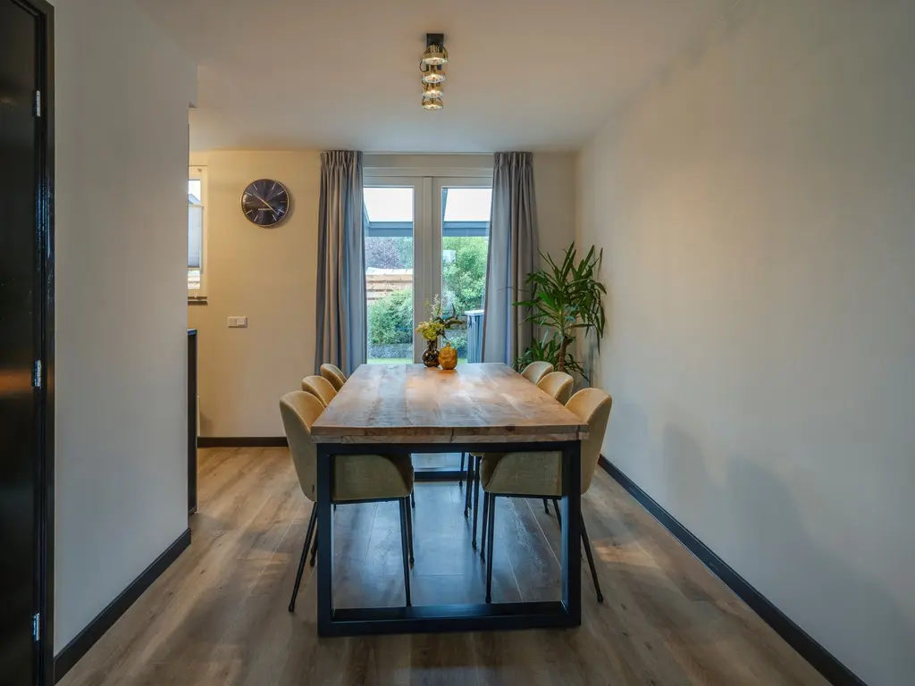 Glazuurstraat 5, Reuver