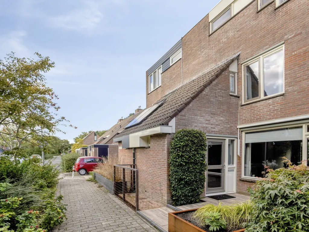 Langetuin 191, Zwaag
