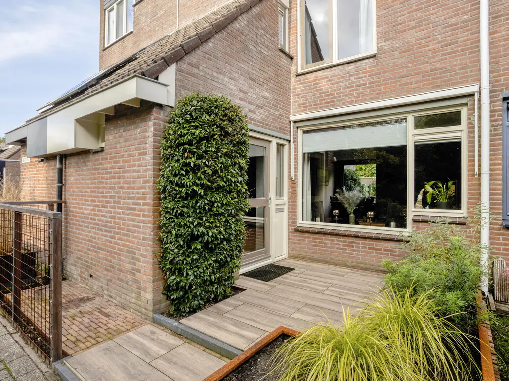 Langetuin 191, Zwaag