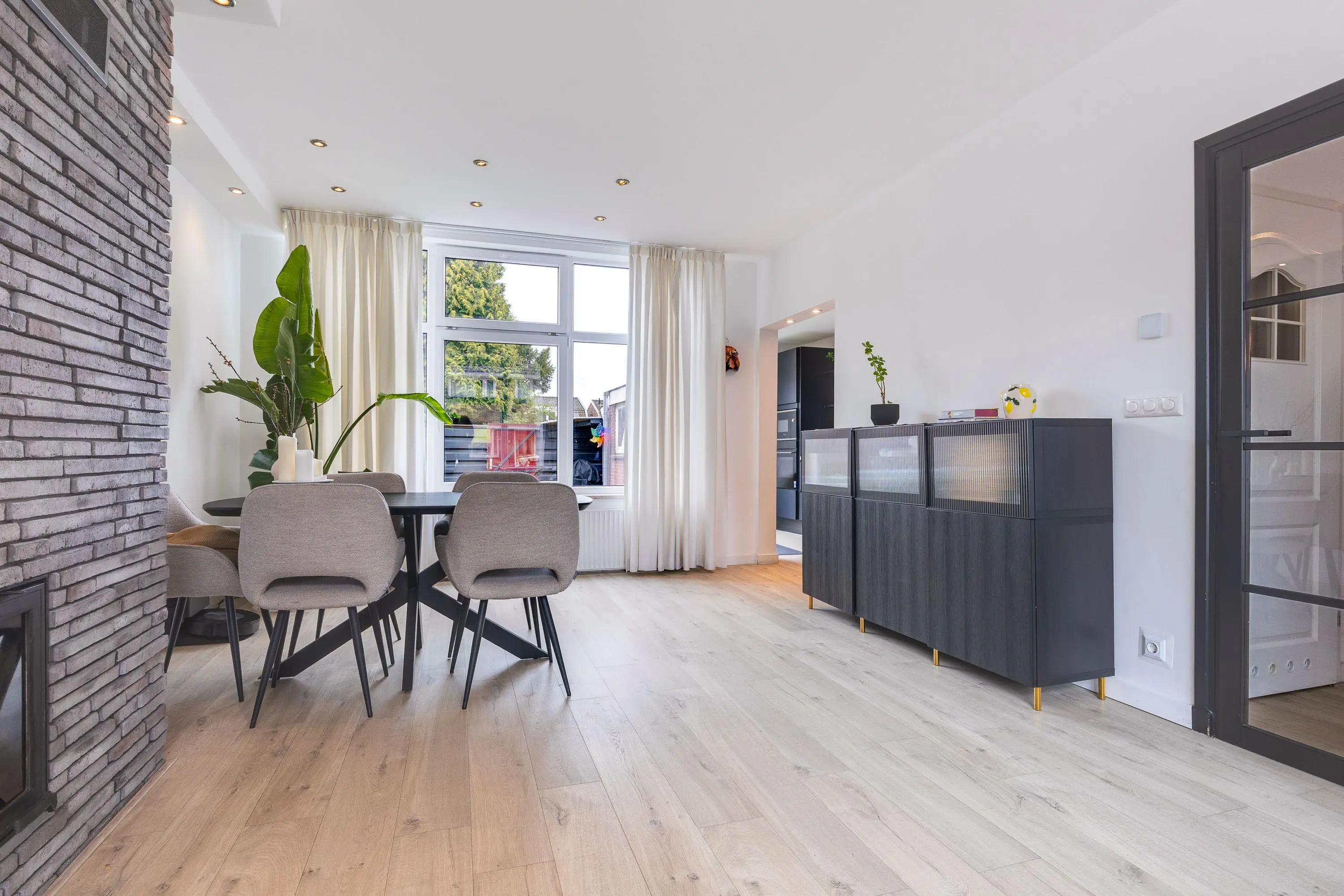 Leliestraat 3