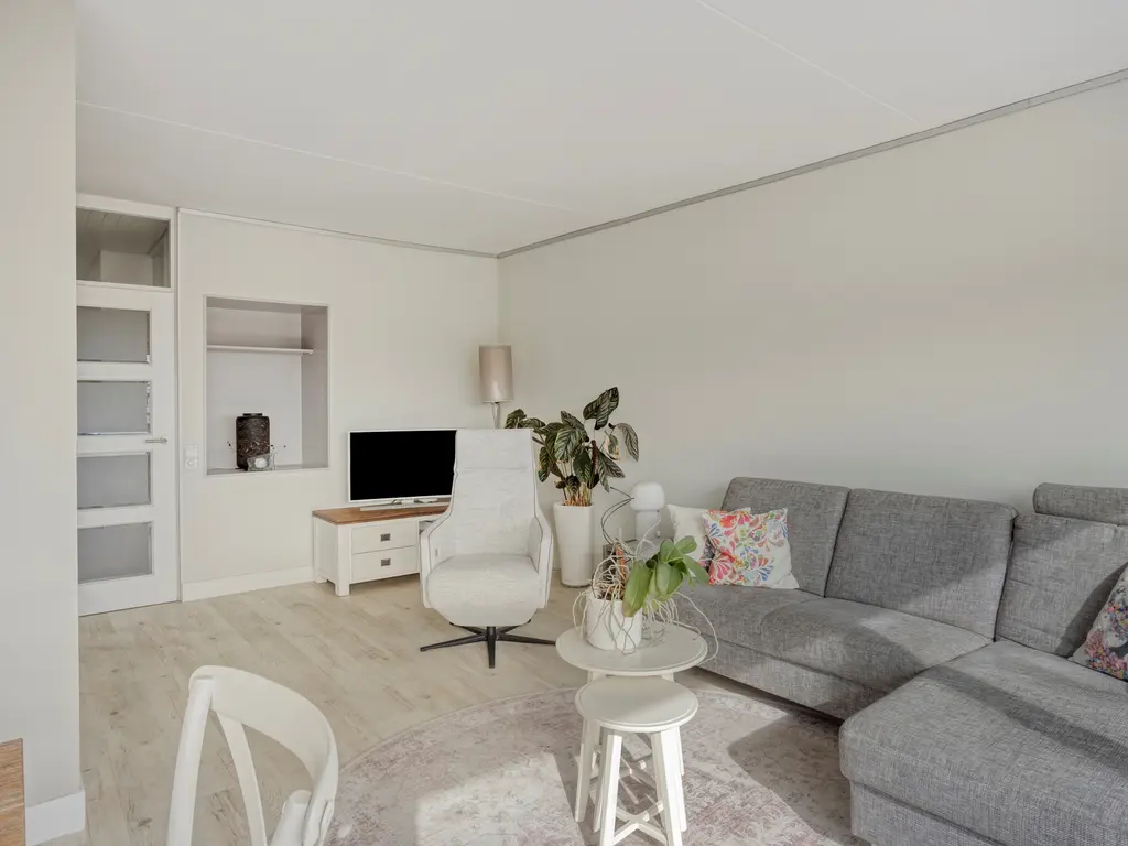 Burgemeester Wapstraat 44, Zoeterwoude