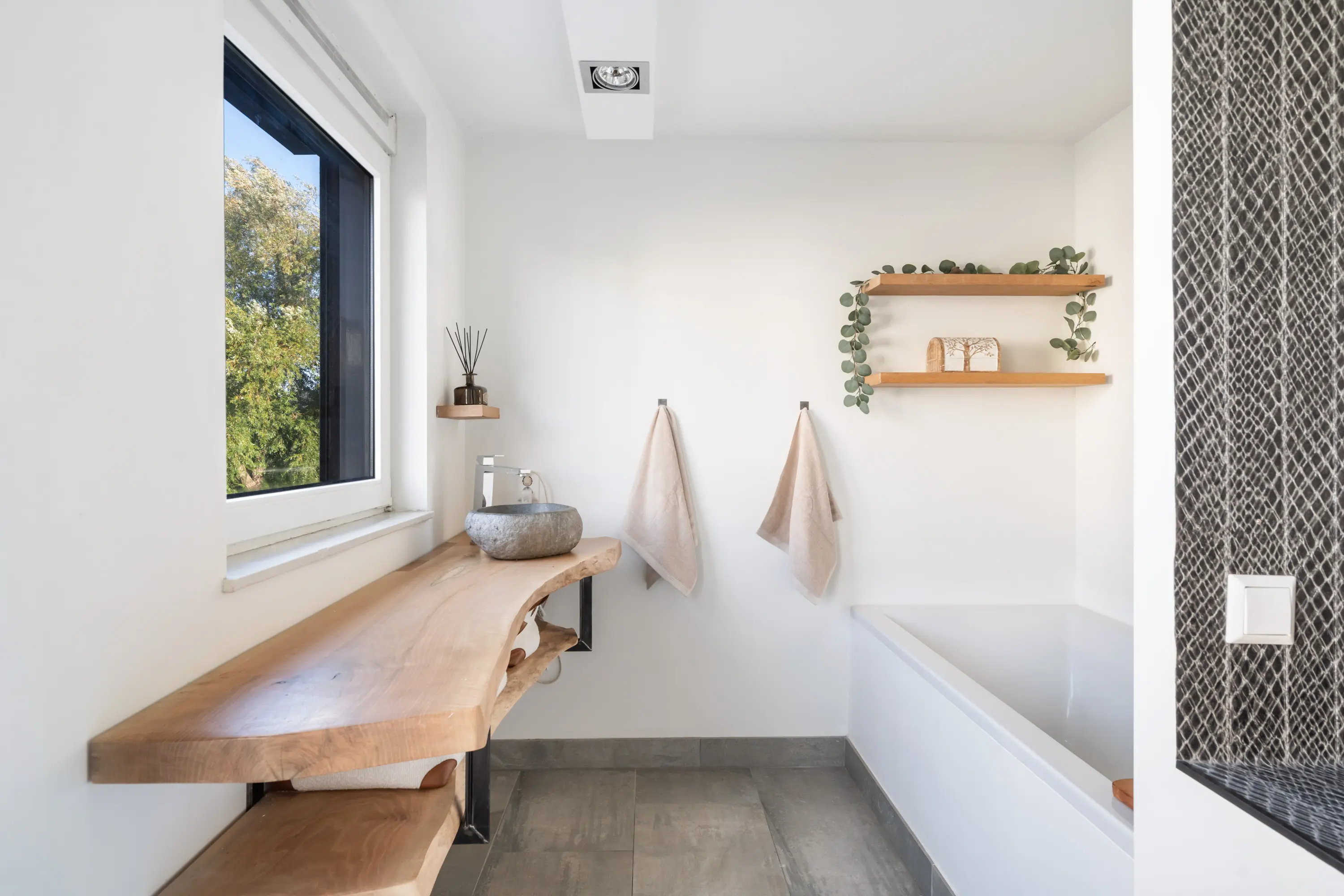 Zus Braunstraat 6