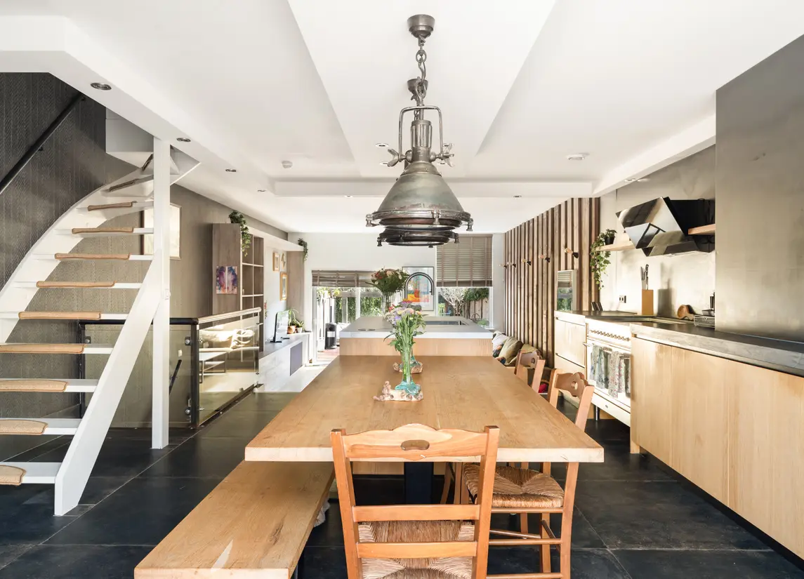 Zus Braunstraat 6