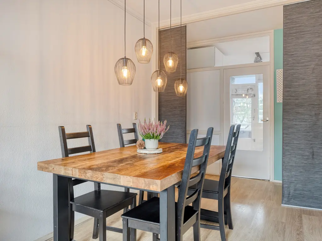 Debussystraat 21, Leiden