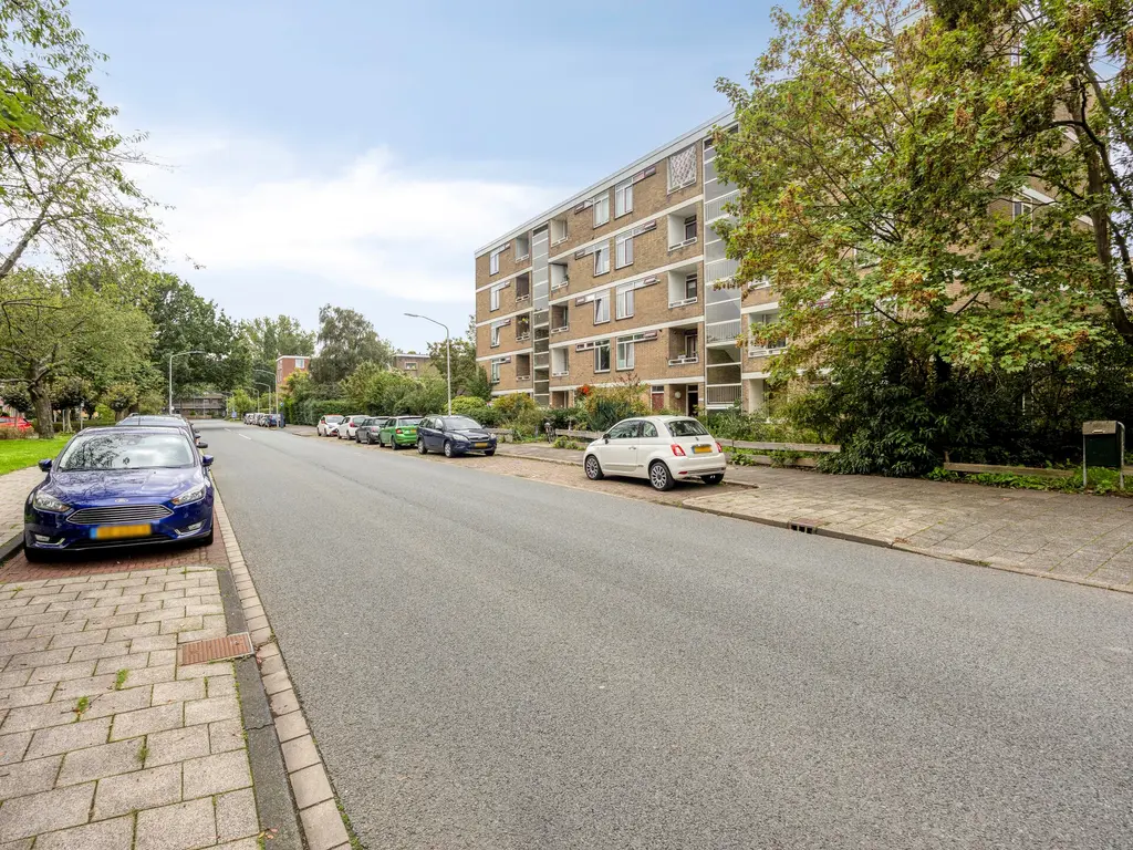 Debussystraat 21, Leiden