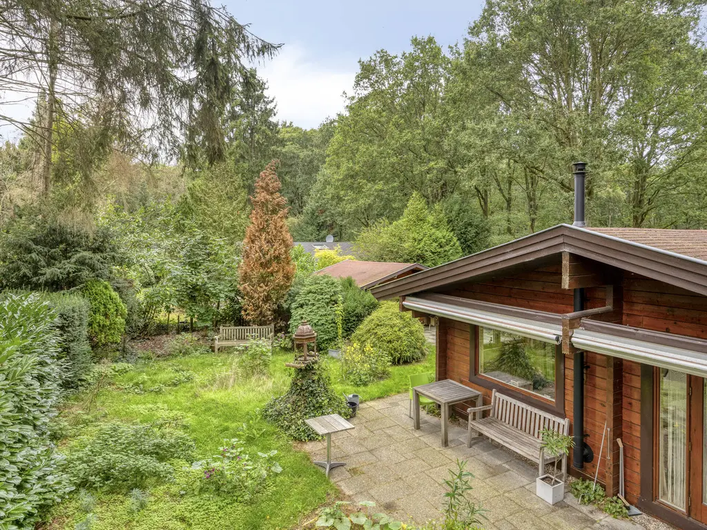 De Stille Wille 247, OOST WEST EN MIDDELBEERS