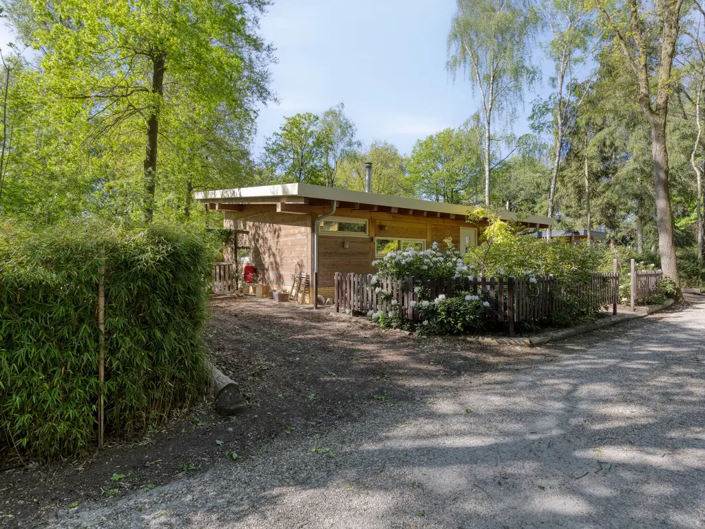 De Stille Wille 115, OOST WEST EN MIDDELBEERS