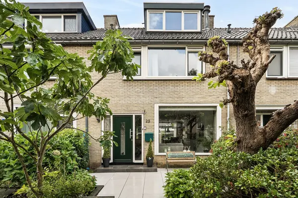 Schaatsbaan 25