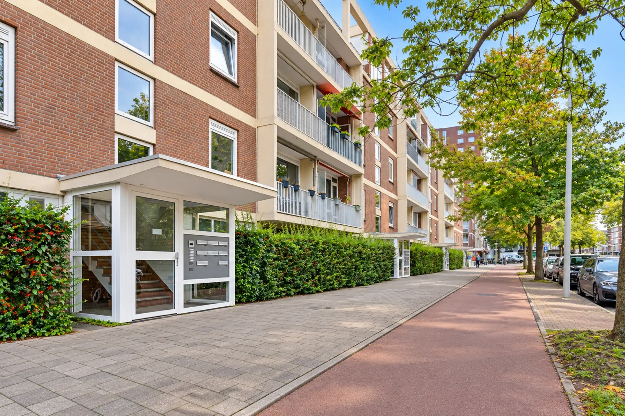 Leyweg 796