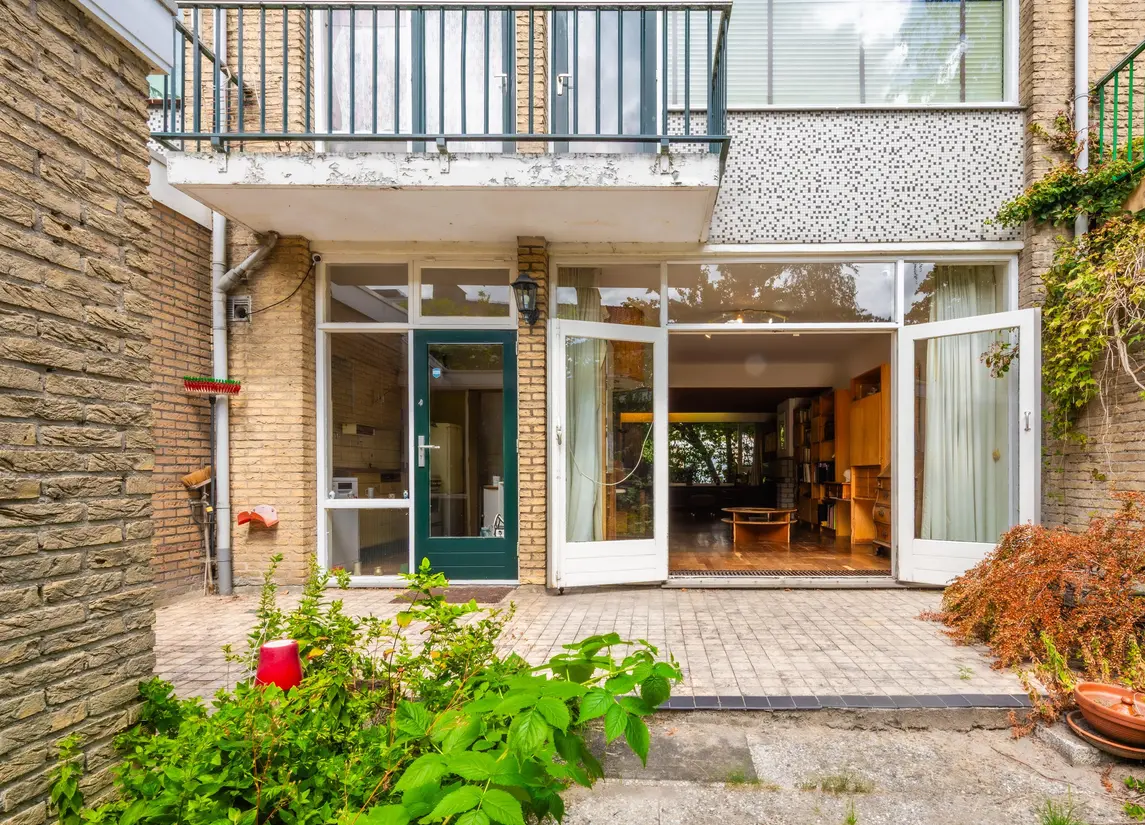 Arent van 's-Gravesandestraat 6