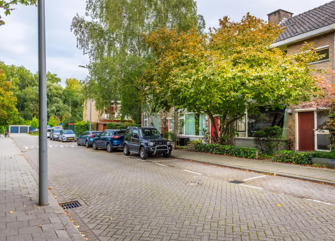 Arent van 's-Gravesandestraat 6