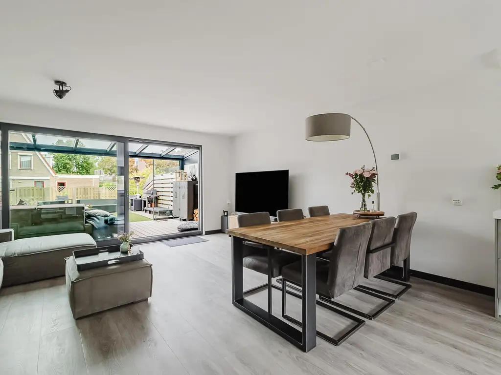 Clingenburg 51, Hoofddorp