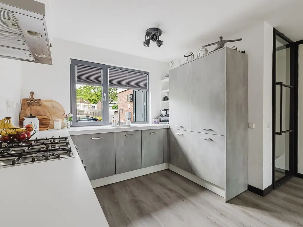 Clingenburg 51, Hoofddorp