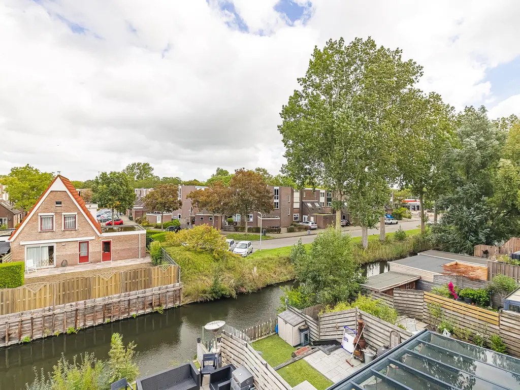 Clingenburg 51, Hoofddorp