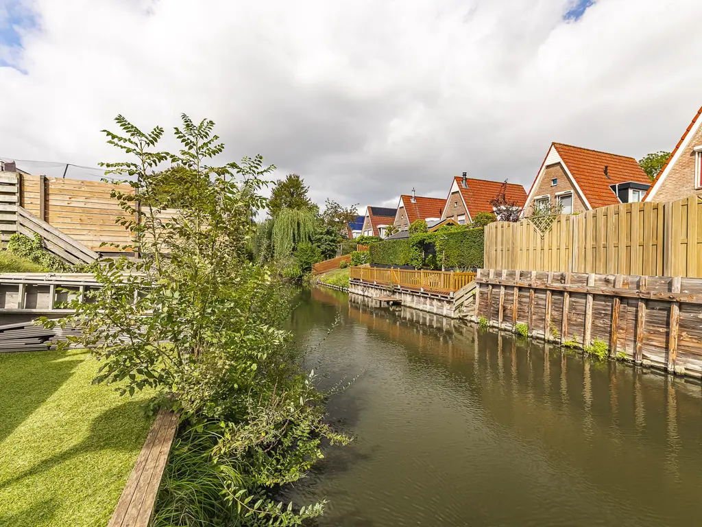 Clingenburg 51, Hoofddorp