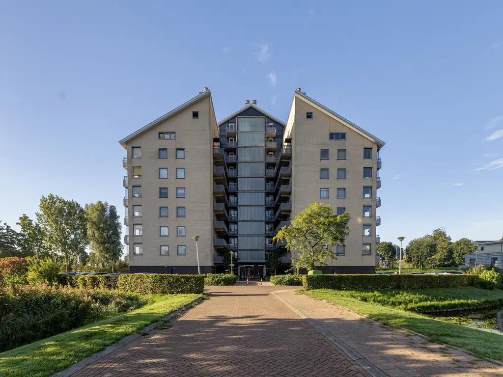 Riederstee 35, BARENDRECHT
