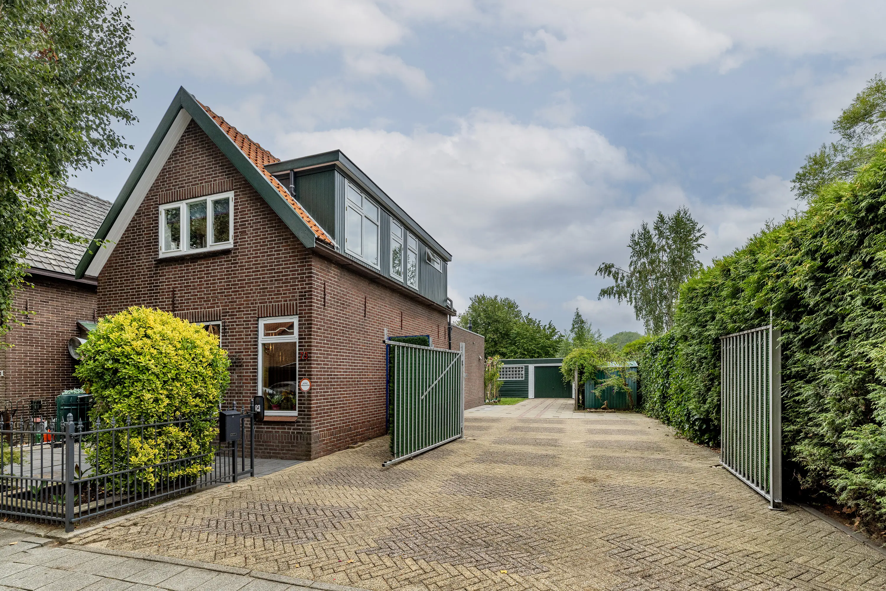 Koninginneweg 73