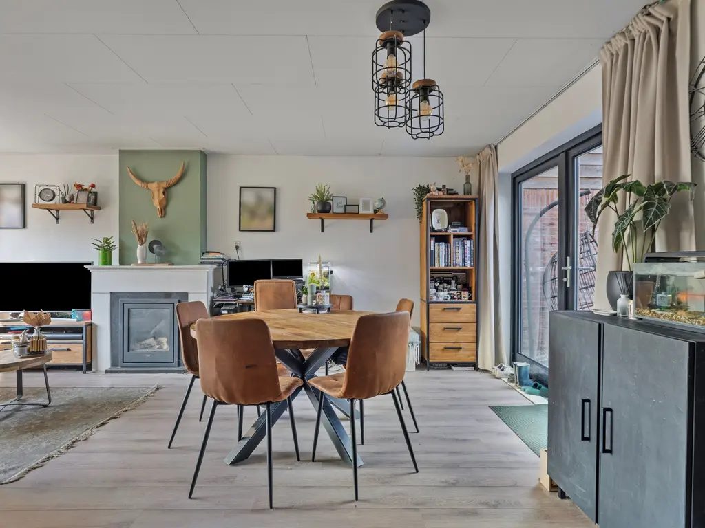 Julianastraat 8, Vogelwaarde