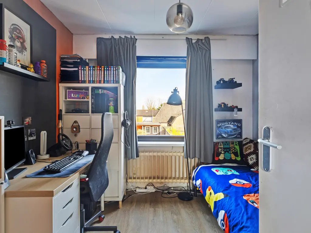 Julianastraat 8, Vogelwaarde