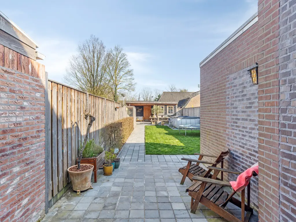 Julianastraat 8, Vogelwaarde