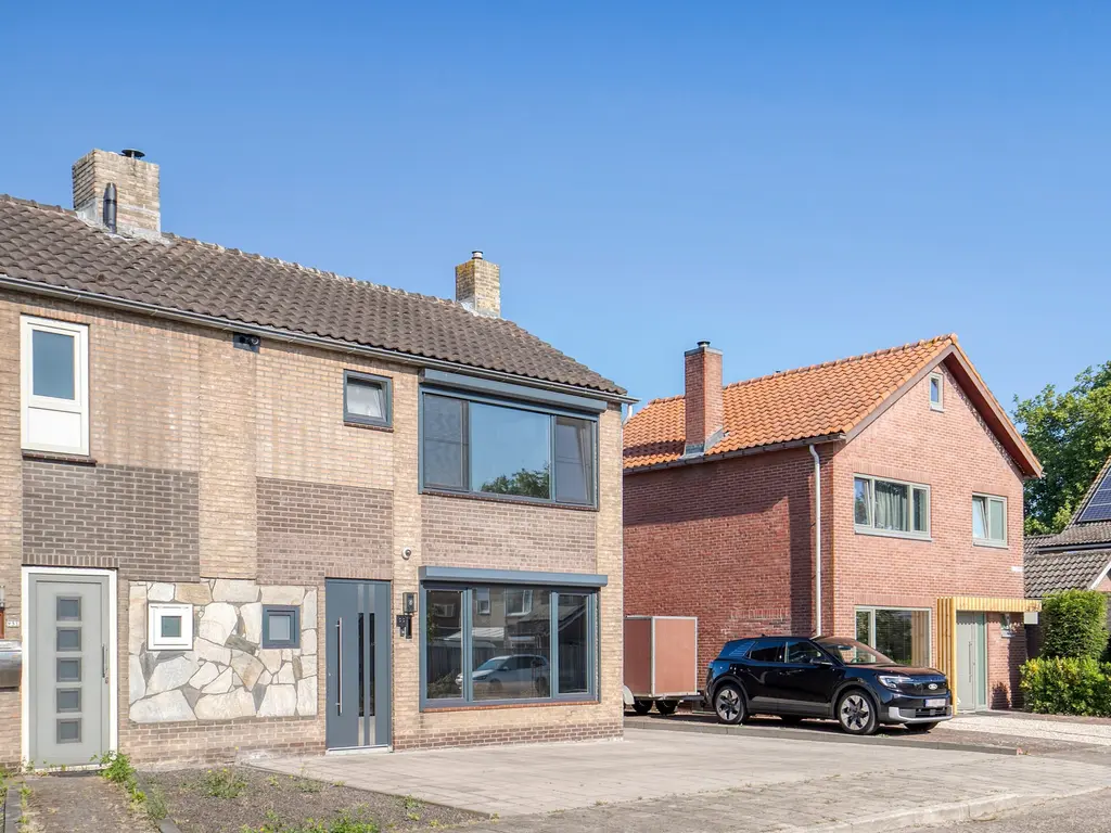 De Ruyterlaan 33, Clinge
