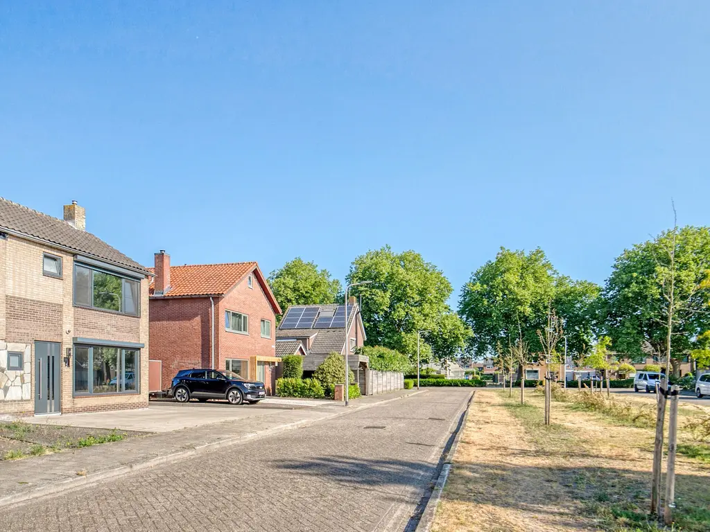 De Ruyterlaan 33, Clinge