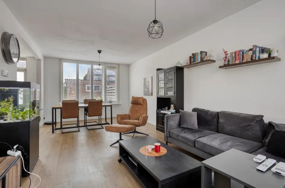 P C Hooftstraat 18