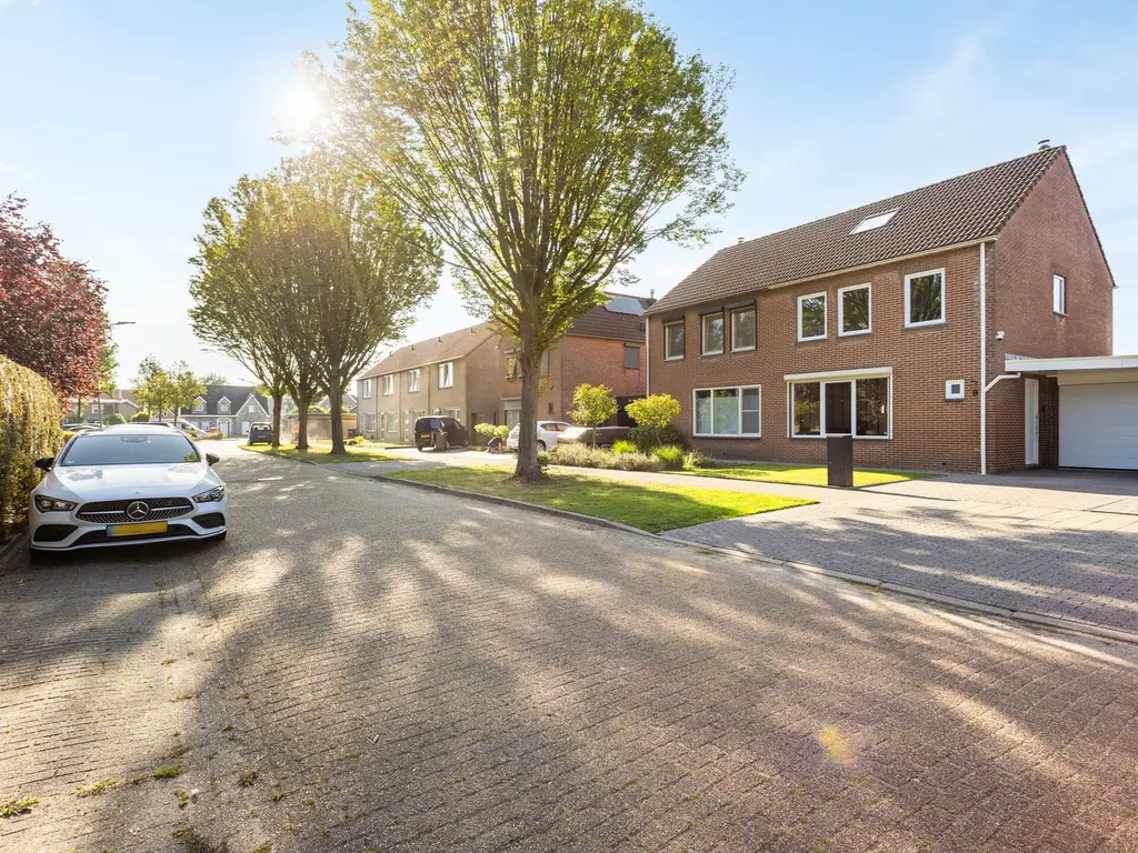 Ruysdaelstraat 9, Clinge