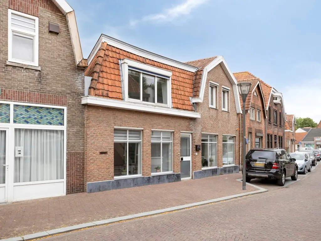 Frans van Waesberghestraat 16, Hulst