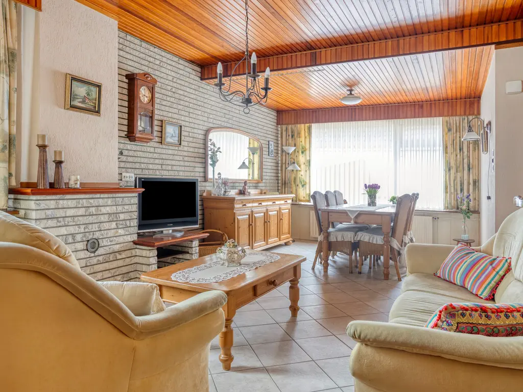 Kerkstraat 25, Clinge