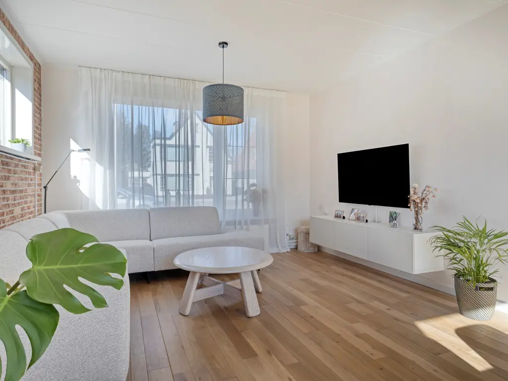 Tivoliweg 110, Hulst