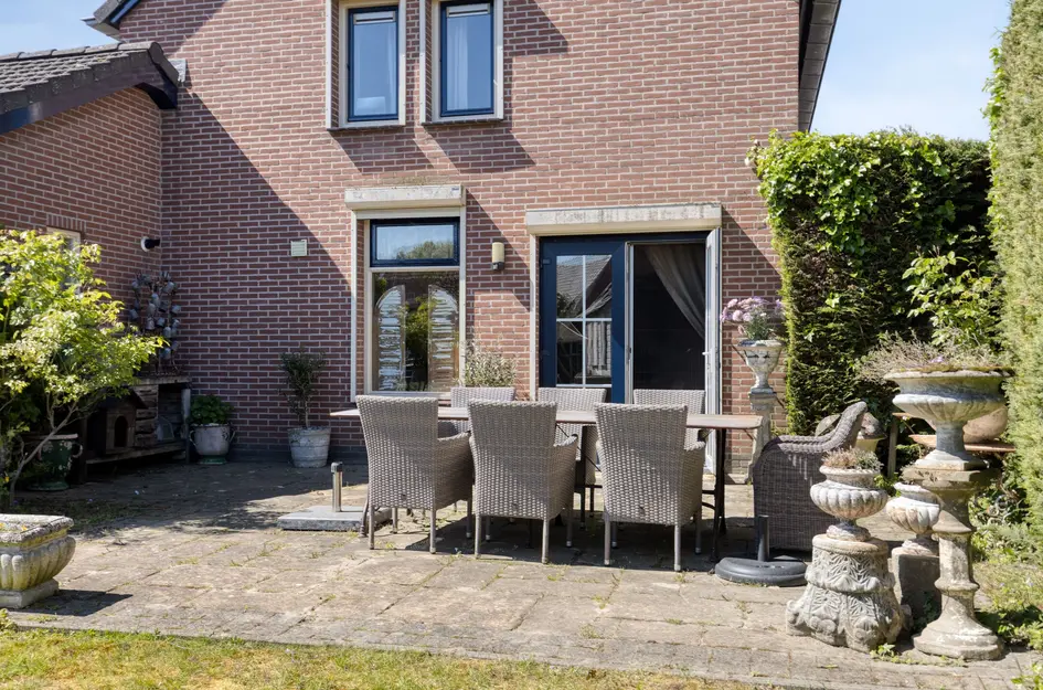 Kerkstraat 27