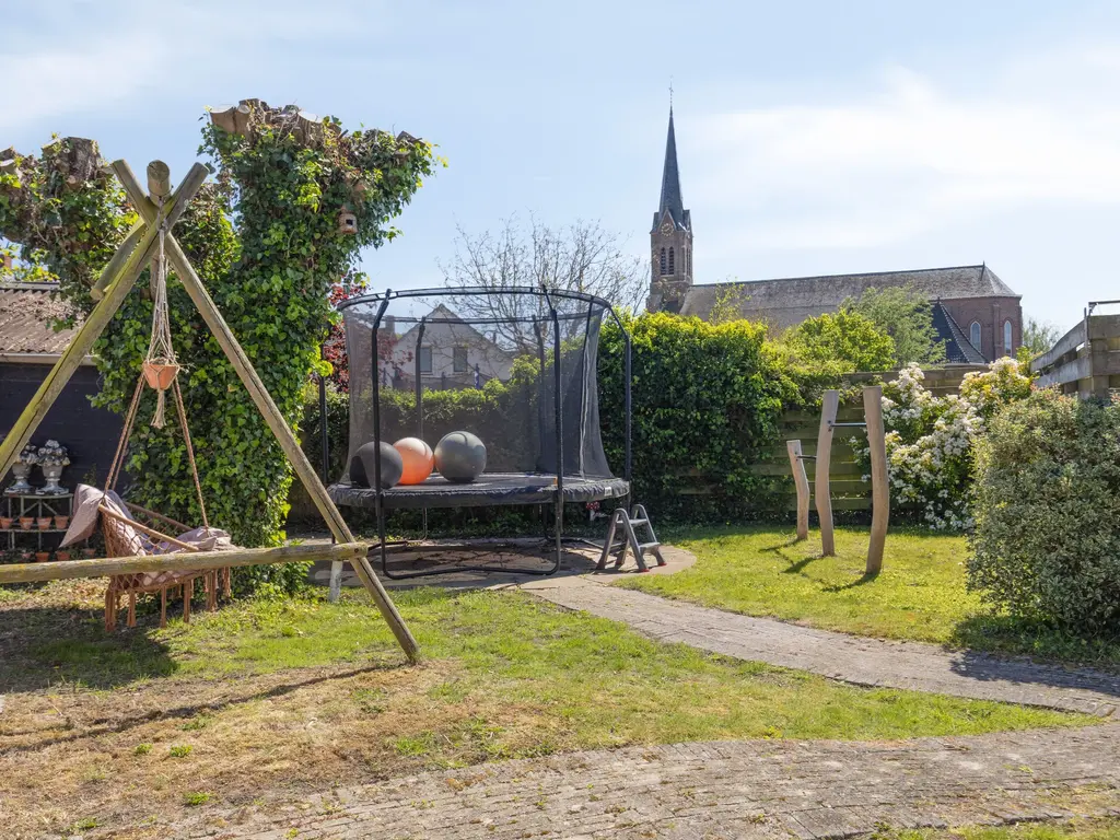 Kerkstraat 27, Vogelwaarde