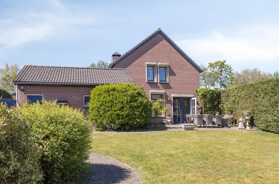 Kerkstraat 27