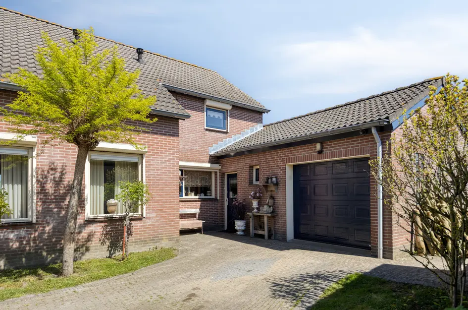 Kerkstraat 27