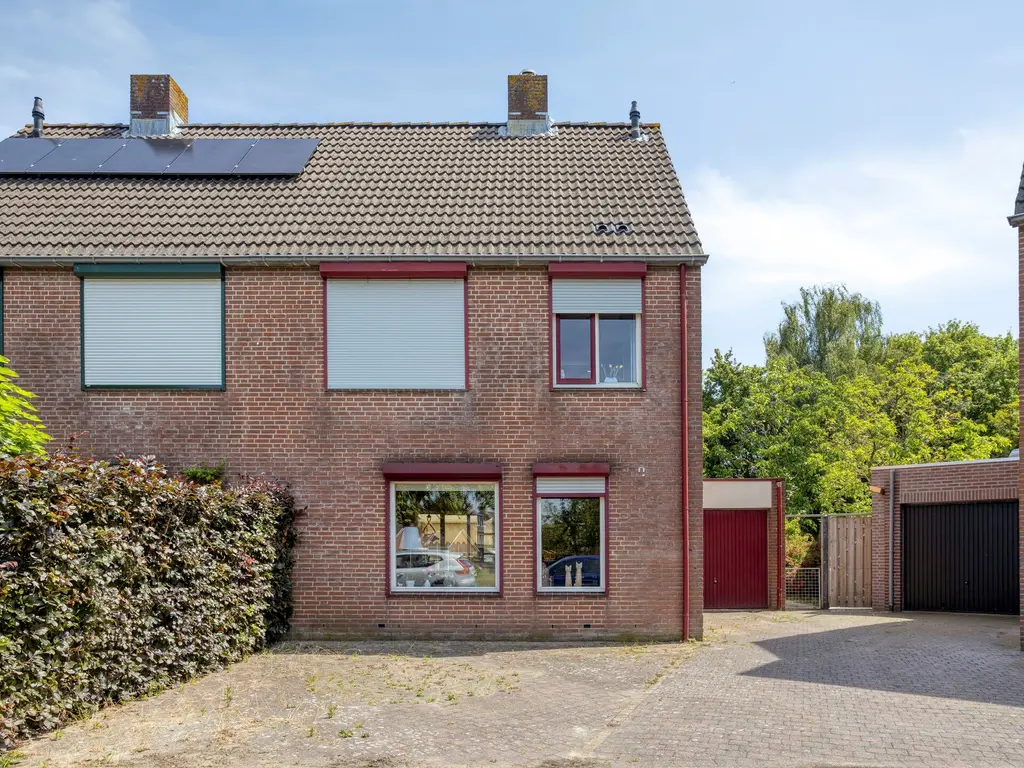 Akkerwindelaan 28, Terneuzen