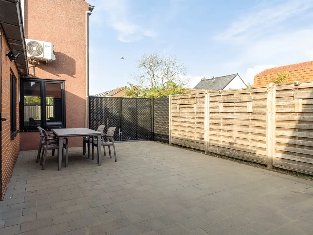 Kerkstraat 27, Clinge