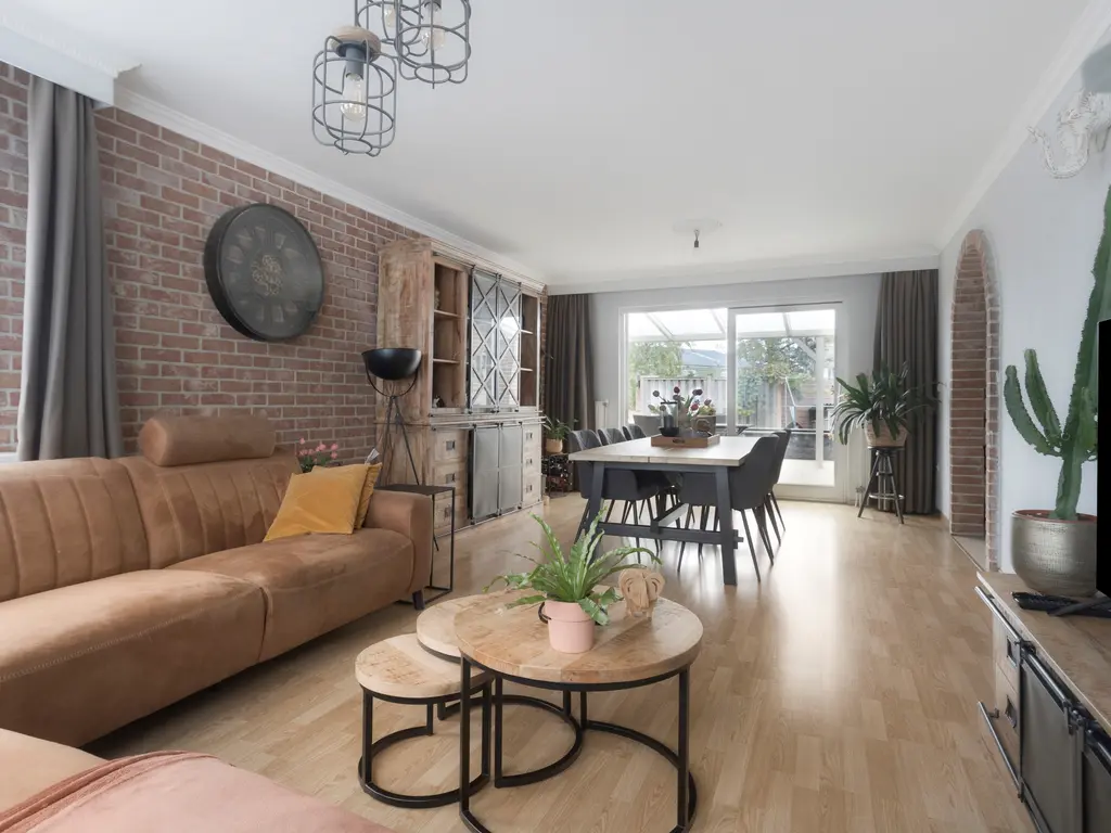 Irisstraat 13, Graauw
