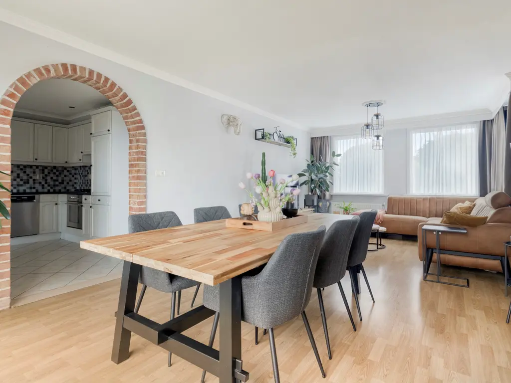 Irisstraat 13, Graauw