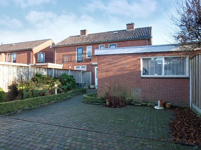 Van Loostraat 15, Ootmarsum