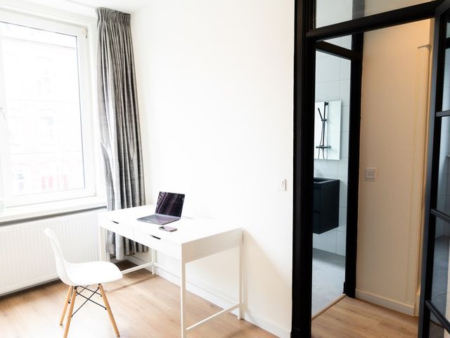 Frans Bekkerstraat 42A, Rotterdam