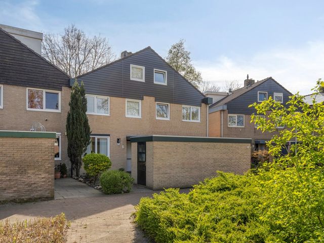 Harseveld 11, Zwijndrecht